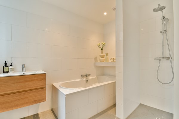 Medium property photo - Stuyvesantstraat 55-2, 1058 AK Amsterdam